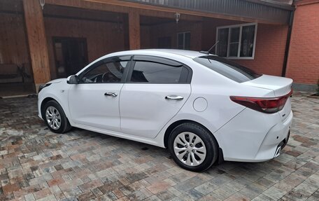 KIA Rio IV, 2021 год, 1 280 000 рублей, 4 фотография