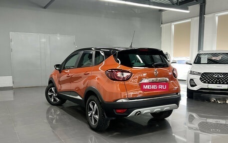 Renault Kaptur I рестайлинг, 2017 год, 1 575 000 рублей, 6 фотография