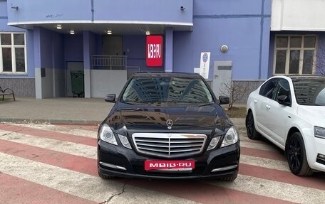 Mercedes-Benz E-Класс, 2012 год, 1 700 000 рублей, 1 фотография