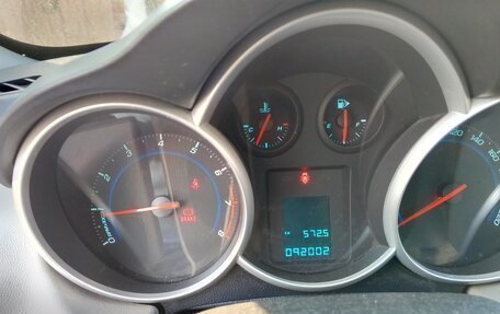 Chevrolet Cruze II, 2013 год, 800 000 рублей, 10 фотография