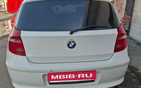 BMW 1 серия, 2011 год, 1 050 000 рублей, 3 фотография