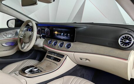 Mercedes-Benz CLS, 2018 год, 4 999 999 рублей, 13 фотография