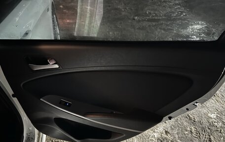 Hyundai Solaris II рестайлинг, 2015 год, 930 000 рублей, 16 фотография