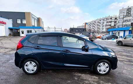 Honda Fit III, 2018 год, 1 255 000 рублей, 3 фотография
