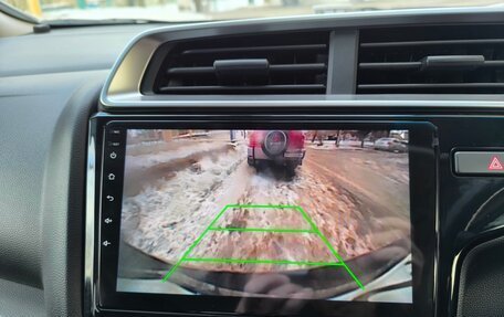 Honda Fit III, 2018 год, 1 255 000 рублей, 10 фотография