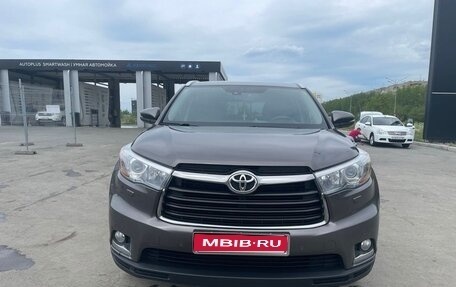 Toyota Highlander III, 2014 год, 2 400 000 рублей, 1 фотография