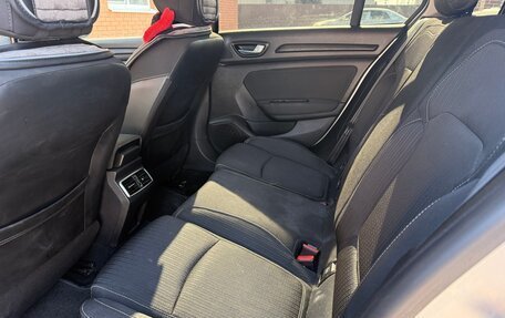 Renault Megane IV, 2017 год, 1 400 000 рублей, 11 фотография