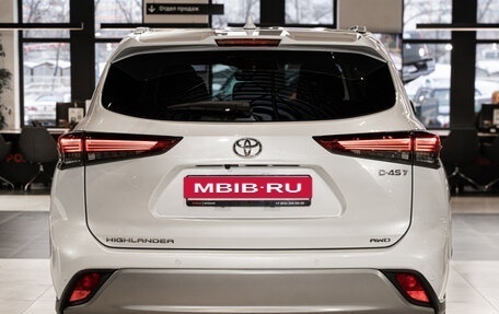 Toyota Highlander, 2025 год, 6 090 000 рублей, 5 фотография