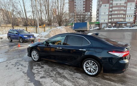 Toyota Camry, 2018 год, 3 000 000 рублей, 5 фотография