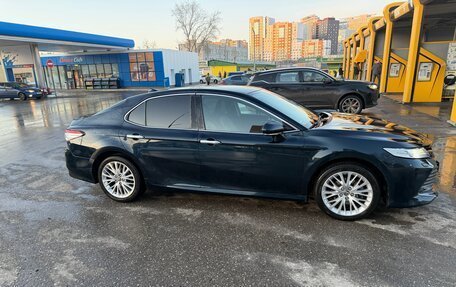 Toyota Camry, 2018 год, 3 000 000 рублей, 3 фотография