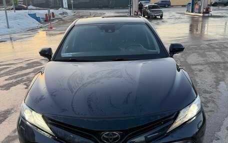 Toyota Camry, 2018 год, 3 000 000 рублей, 2 фотография
