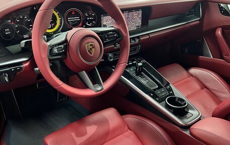 Porsche 911, 2019 год, 14 000 000 рублей, 9 фотография