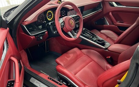 Porsche 911, 2019 год, 14 000 000 рублей, 7 фотография