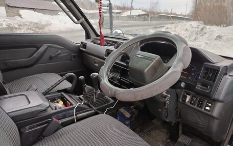 Mitsubishi Delica III, 1989 год, 600 000 рублей, 4 фотография