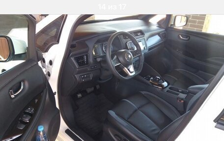 Nissan Leaf II, 2019 год, 2 050 000 рублей, 6 фотография