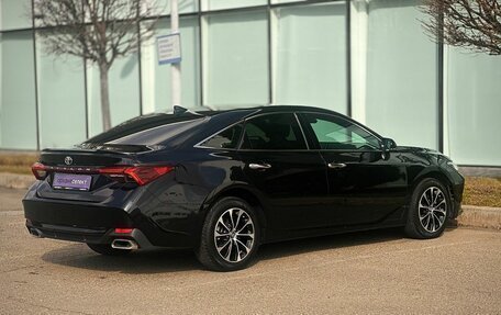 Toyota Avalon, 2022 год, 3 550 000 рублей, 2 фотография