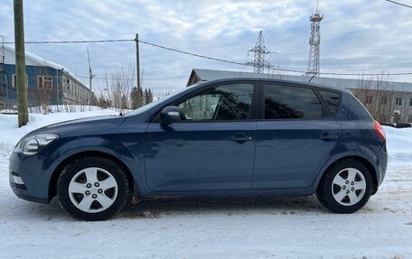 KIA cee'd I рестайлинг, 2011 год, 800 000 рублей, 8 фотография