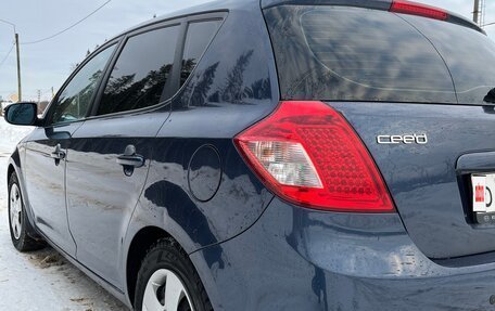 KIA cee'd I рестайлинг, 2011 год, 800 000 рублей, 12 фотография