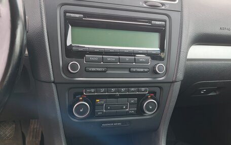 Volkswagen Golf VI, 2011 год, 800 000 рублей, 10 фотография