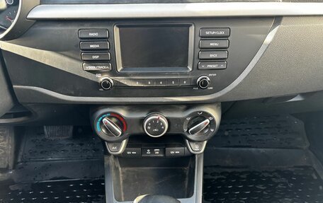 KIA Rio IV, 2018 год, 1 500 000 рублей, 9 фотография