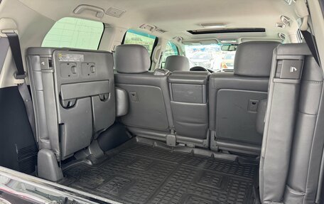 Toyota Land Cruiser 200, 2008 год, 2 490 000 рублей, 28 фотография