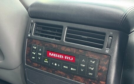 Toyota Land Cruiser 200, 2008 год, 2 490 000 рублей, 21 фотография