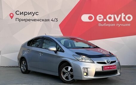 Toyota Prius, 2010 год, 900 000 рублей, 3 фотография