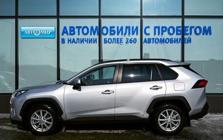Toyota RAV4, 2020 год, 3 150 000 рублей, 2 фотография
