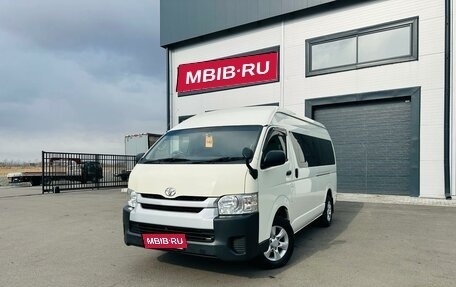 Toyota HiAce H200, 2015 год, 3 799 000 рублей, 1 фотография