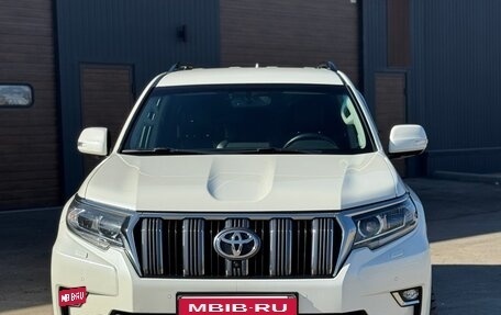 Toyota Land Cruiser Prado 150 рестайлинг 2, 2018 год, 5 000 000 рублей, 1 фотография