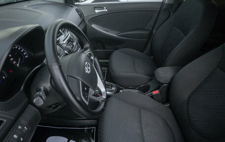 Hyundai Solaris II рестайлинг, 2015 год, 997 000 рублей, 11 фотография