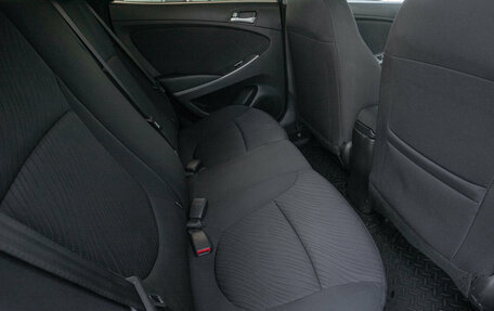 Hyundai Solaris II рестайлинг, 2015 год, 997 000 рублей, 15 фотография