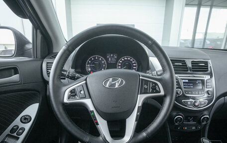 Hyundai Solaris II рестайлинг, 2015 год, 997 000 рублей, 17 фотография