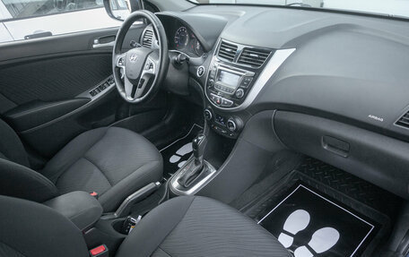 Hyundai Solaris II рестайлинг, 2015 год, 997 000 рублей, 18 фотография