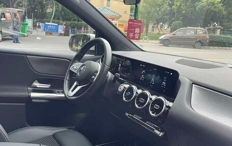 Mercedes-Benz B-Класс, 2022 год, 2 450 000 рублей, 9 фотография