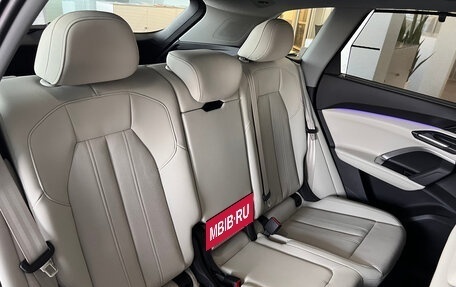 Audi Q5, 2025 год, 11 250 000 рублей, 25 фотография