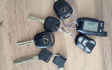 Lexus RX IV рестайлинг, 2002 год, 900 000 рублей, 11 фотография