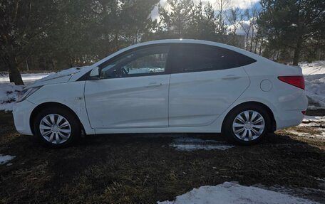 Hyundai Solaris II рестайлинг, 2011 год, 600 000 рублей, 4 фотография