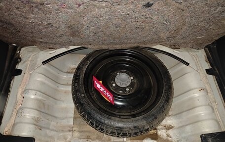 Toyota Passo III, 2004 год, 360 000 рублей, 15 фотография