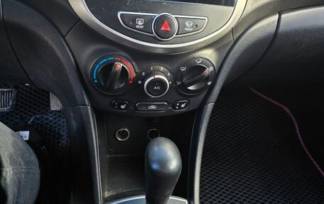 Hyundai Solaris II рестайлинг, 2011 год, 600 000 рублей, 12 фотография