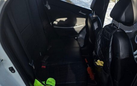 Hyundai Solaris II рестайлинг, 2011 год, 600 000 рублей, 16 фотография