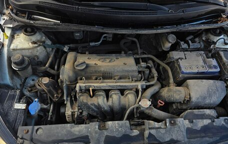 Hyundai Solaris II рестайлинг, 2011 год, 600 000 рублей, 15 фотография