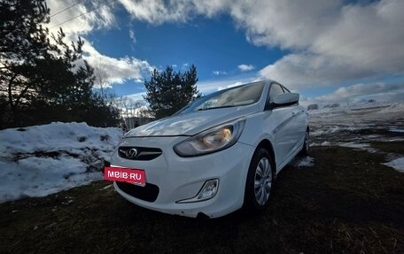 Hyundai Solaris II рестайлинг, 2011 год, 600 000 рублей, 27 фотография