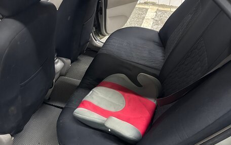 Toyota Prius IV XW50, 2002 год, 400 000 рублей, 11 фотография