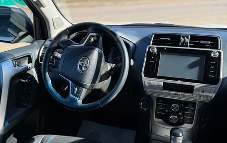 Toyota Land Cruiser Prado 150 рестайлинг 2, 2018 год, 5 000 000 рублей, 6 фотография