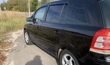 Opel Zafira B, 2008 год, 620 000 рублей, 4 фотография