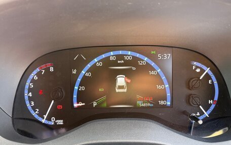 Toyota Yaris Cross, 2021 год, 2 300 000 рублей, 27 фотография