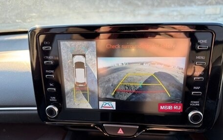 Toyota Yaris Cross, 2021 год, 2 300 000 рублей, 28 фотография