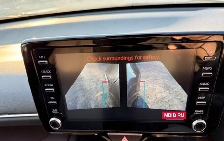 Toyota Yaris Cross, 2021 год, 2 300 000 рублей, 30 фотография