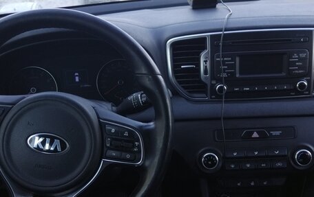 KIA Sportage IV рестайлинг, 2016 год, 1 550 000 рублей, 10 фотография